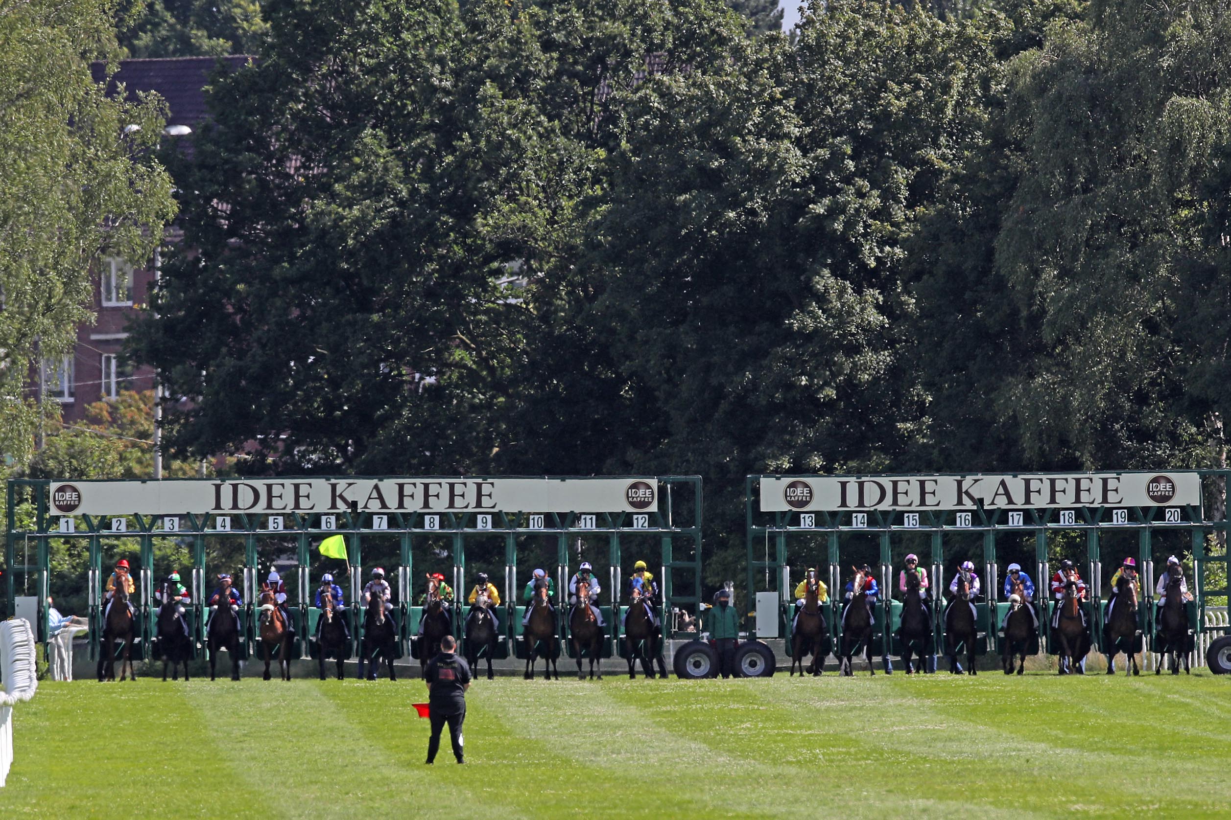 Start im IDEE 151. Deutschen Derby