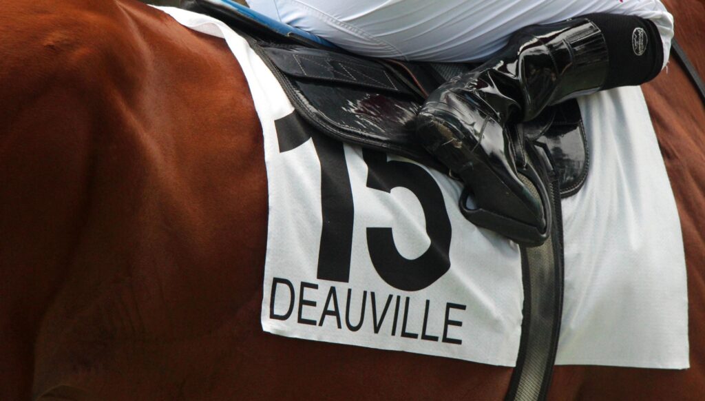 DEBUTANTIN IN DEAUVILLE