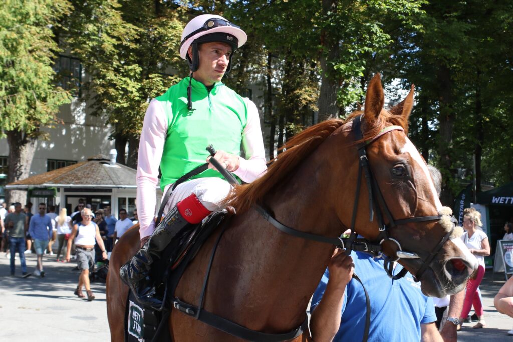 SECHSTE BEI HANDICAP DEBUT