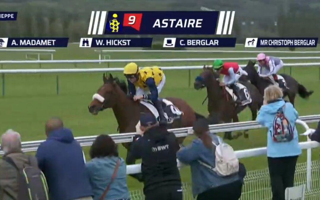 GESTEIGERT MIT EHRENPLATZ