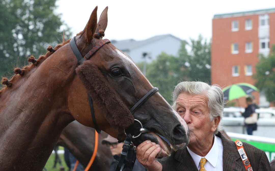 EHRENPLATZ ZUM FINALE
