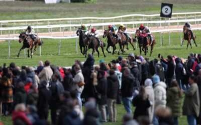 VIERTE BEI GRUPPE DEBUT