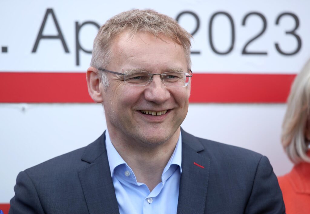 WEITE ANREISE FÜR PH
