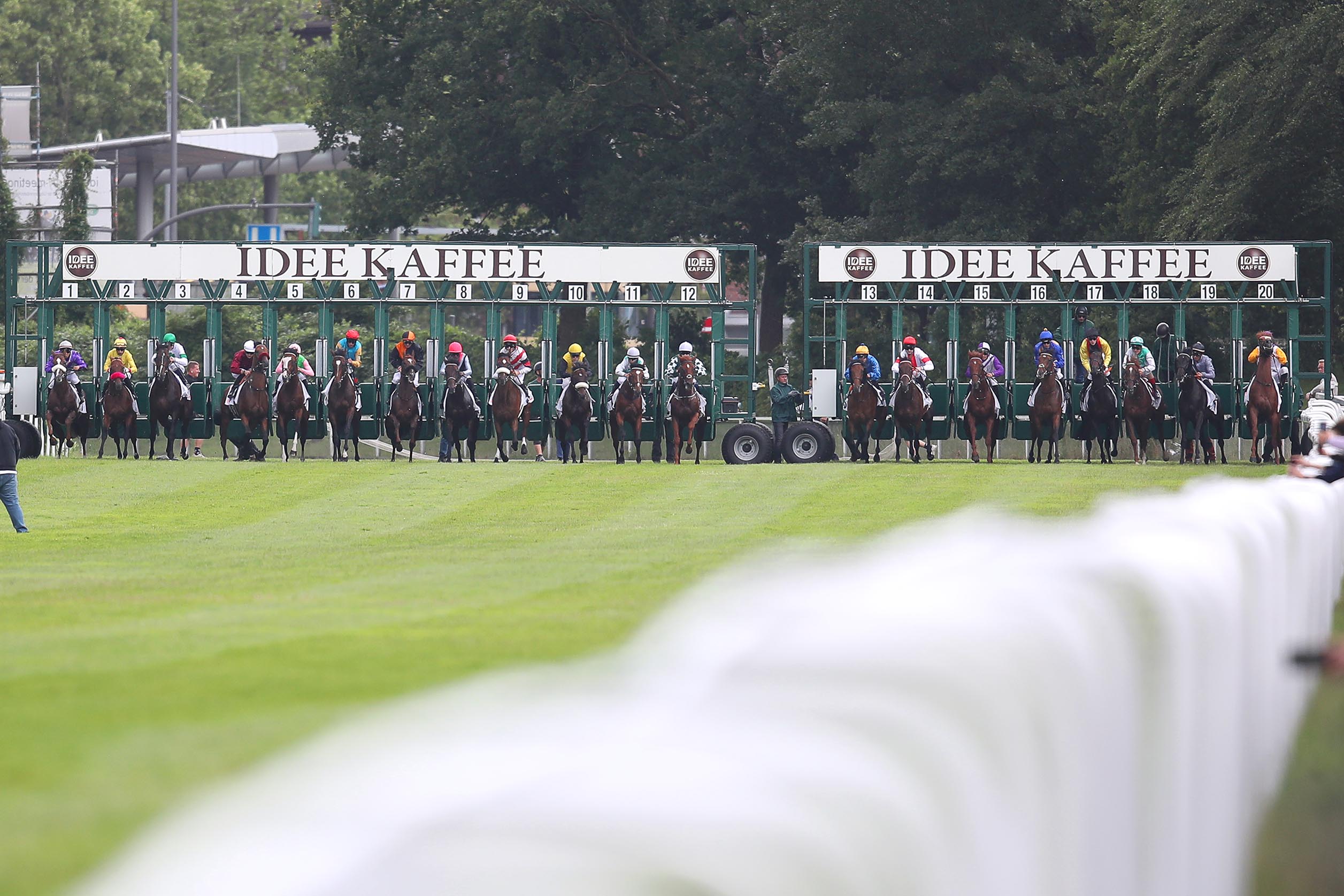 Start zum IDEE 154. Deutsches Derby
